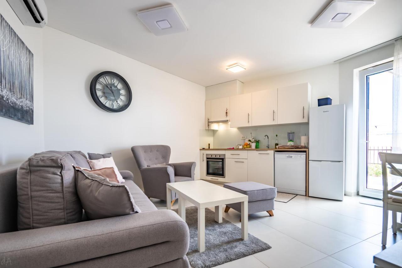 Boutique La Perla Jacuzzi Apartment Murter Ngoại thất bức ảnh