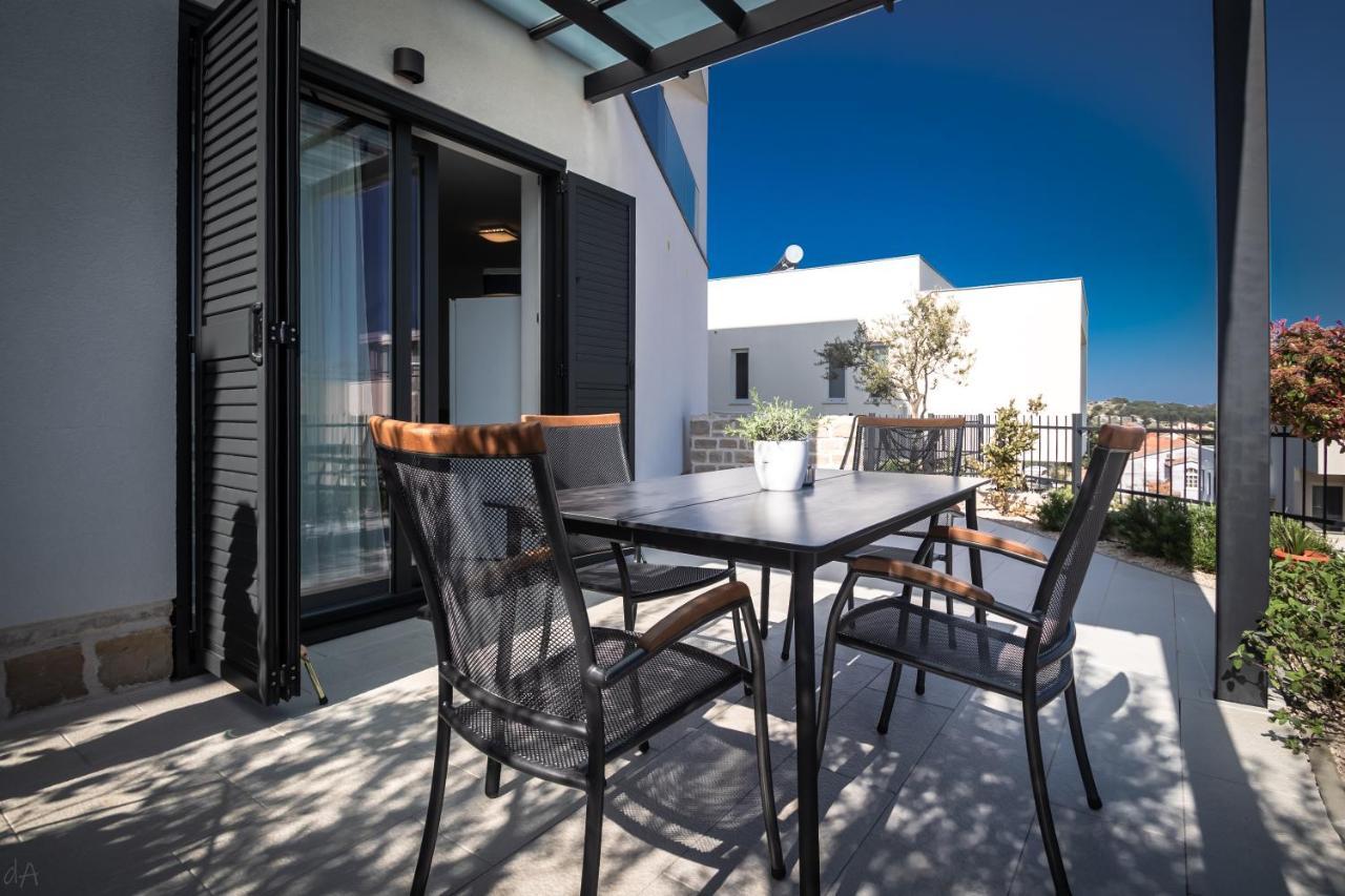 Boutique La Perla Jacuzzi Apartment Murter Ngoại thất bức ảnh